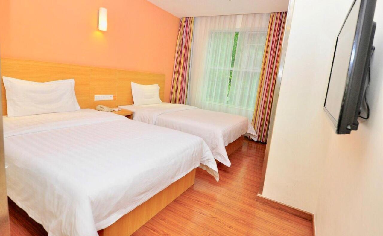 7Days Inn Guangzhou Tianhe Yantang Yue Ken Road Luaran gambar