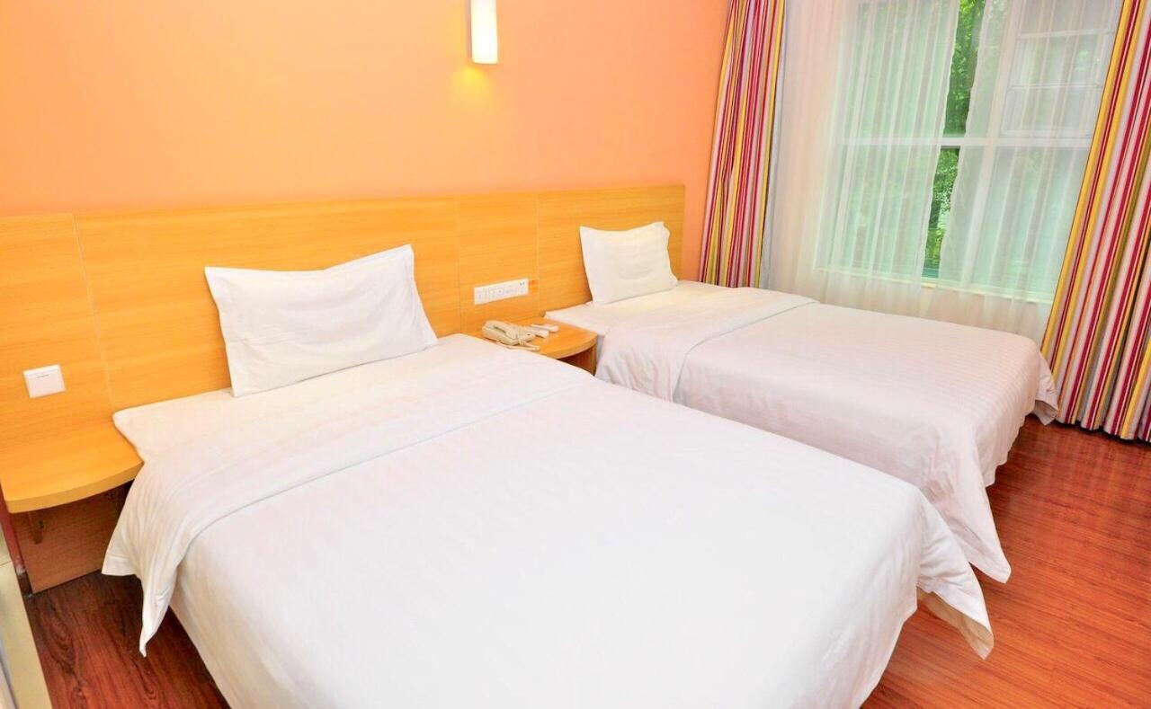 7Days Inn Guangzhou Tianhe Yantang Yue Ken Road Luaran gambar